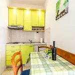 Nives Suhi Potok Appartement Jesenice (Split-Dalmatia)
