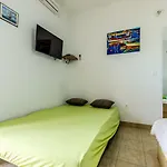 Nives Suhi Potok Appartement Jesenice (Split-Dalmatia)