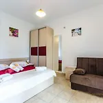 Nives Suhi Potok Appartement