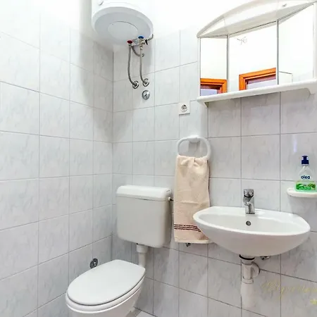 Lejlighed Nives Suhi Potok Jesenice (Split-Dalmatia)