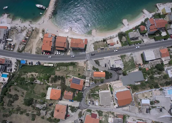 Daire Nives Suhi Potok Jesenice (Split-Dalmatia)