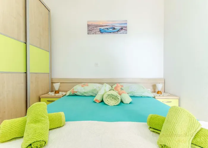 Nives Suhi Potok Daire Jesenice (Split-Dalmatia)