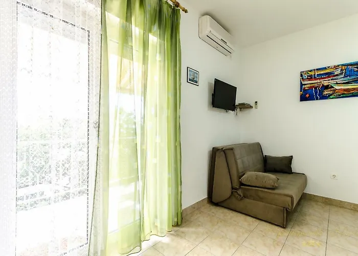 Nives Suhi Potok * Jesenice (Split-Dalmatia)